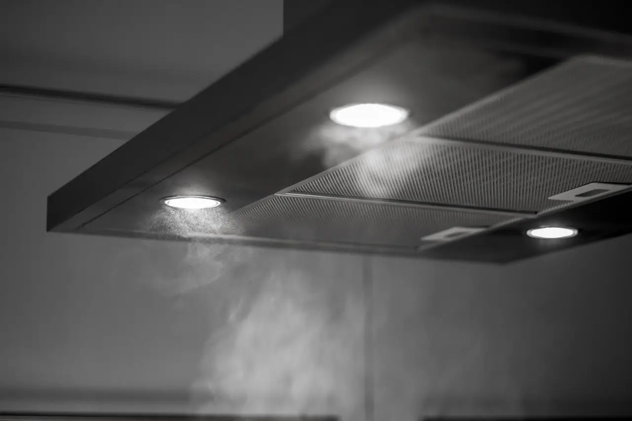 Il trucco rapido per togliere l’odore di frittura in casa Il trucco rapido per togliere l’odore di frittura in casa