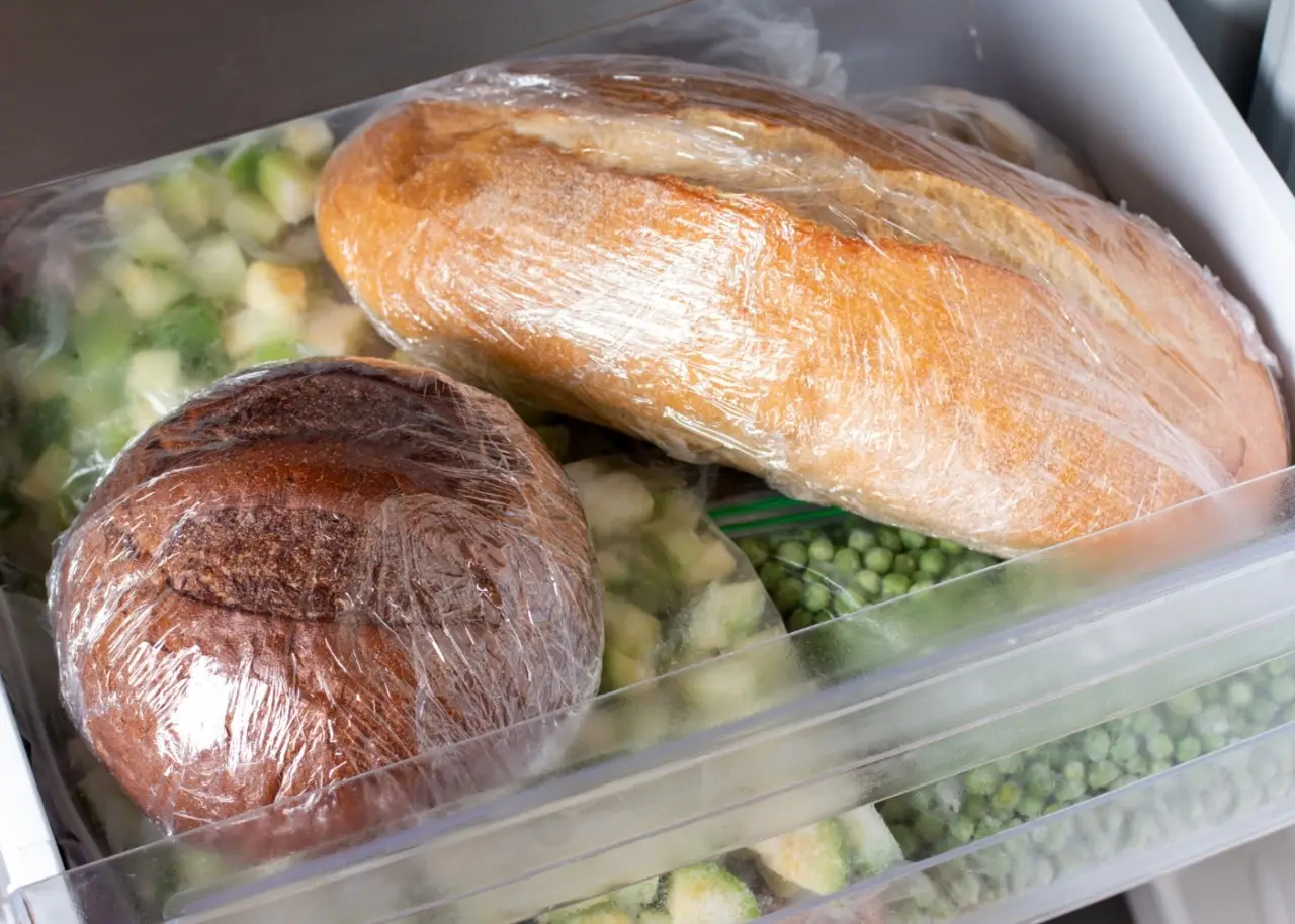 Moneta nel freezer prima di partire: scopri il trucco utile per le vacanze SS - Moneta nel congelatore